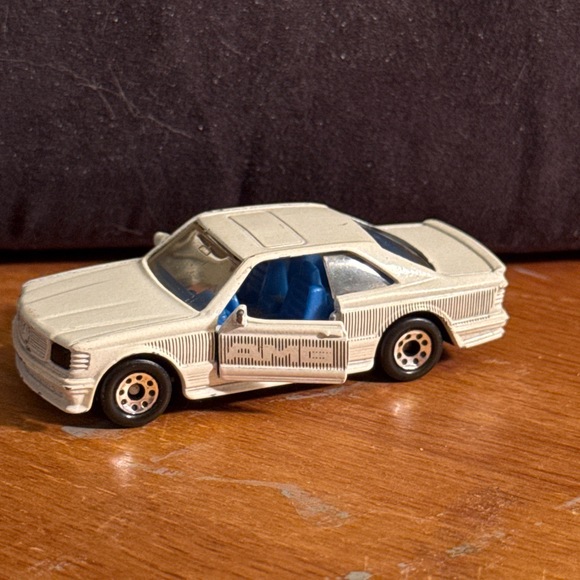 Matchbox Other - 1984 Matchbox Intl. Mercedes-Benz 500 SEC AMG WHITE W/blue Interior -VHTF-